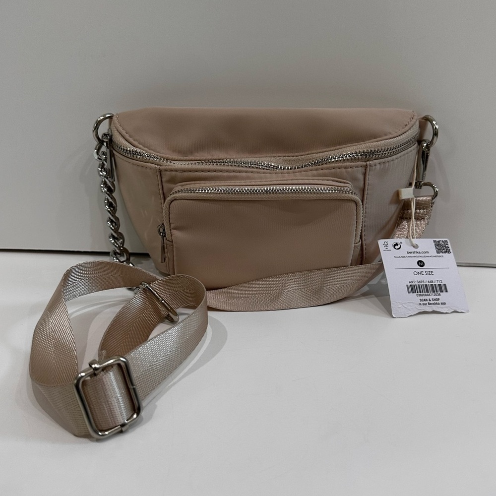 🤎Bershka Shoulder Bag - Tan (NWT)🤎